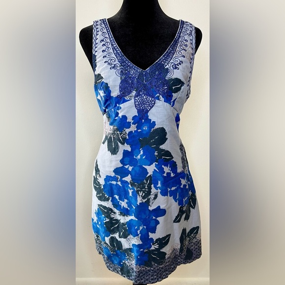 Free People Dresses & Skirts - Free People blue black print floral dress with embroidery Sleeveless, lined. 10